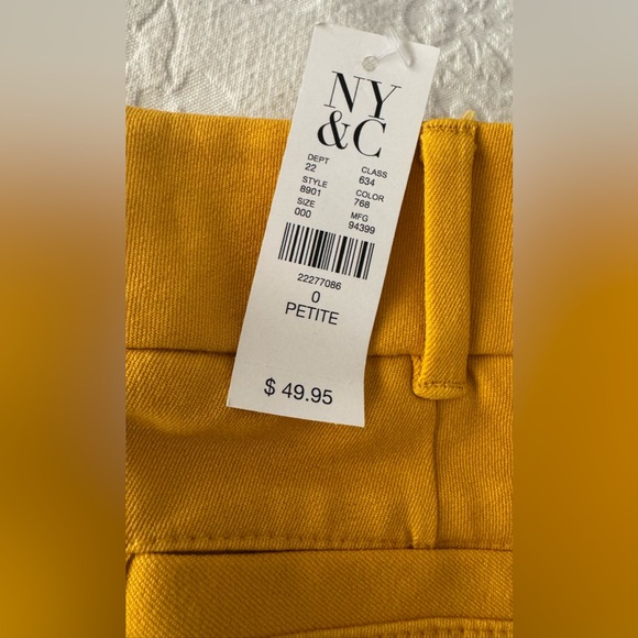 New York Company Petite yellow pans - Picture 4 of 5